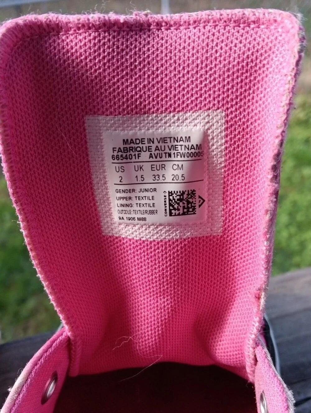 Converse slip style